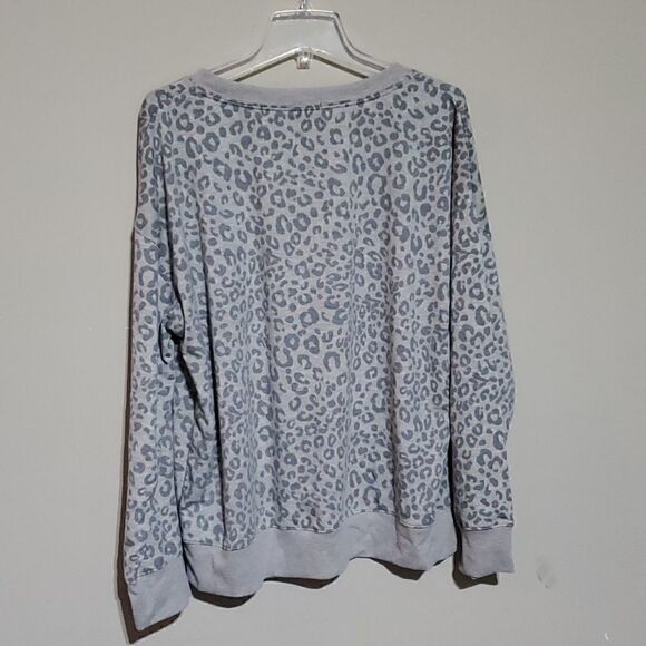 SPLENDID Oatmeal Leopard Print Sweatshirt - Size XXL - Picture 3 of 8